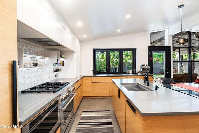 Furnished Finder property 728021_1 photo 7