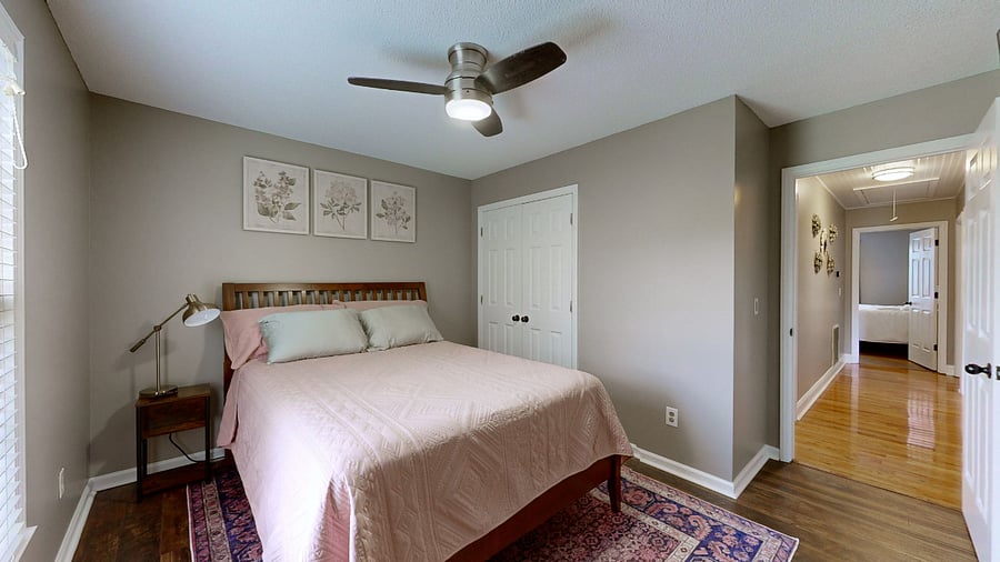 Bedroom 2 with Queen Size Bed