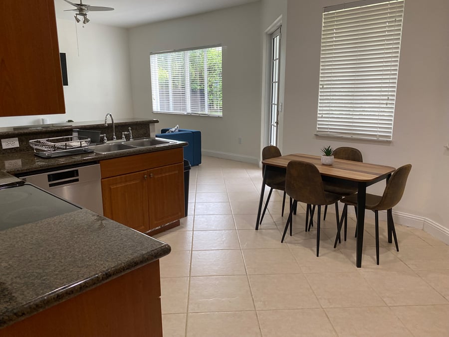 Furnished Finder property 728176_1 photo 12
