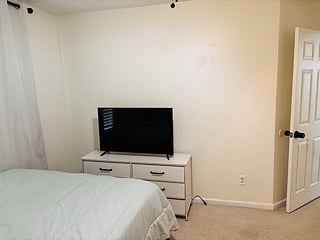 Furnished Finder property 728250_2 photo 3