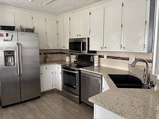 Furnished Finder property 728250_2 photo 22