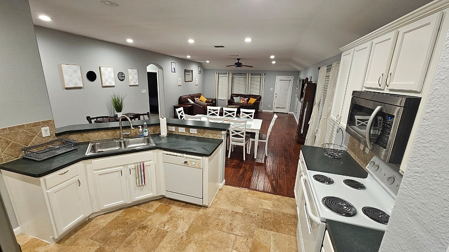 Furnished Finder property 728266_1 photo 4