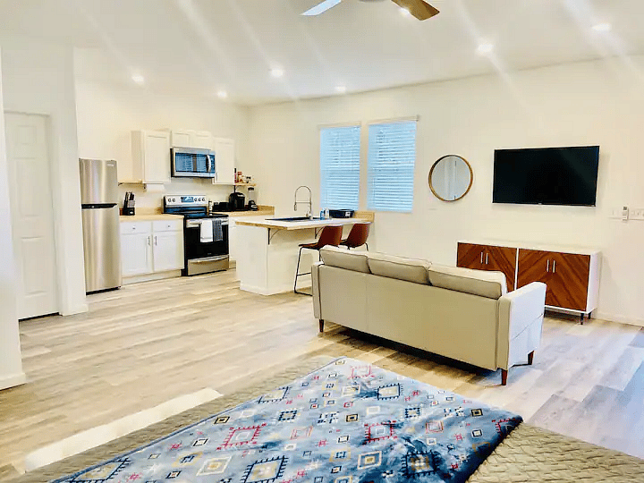 Furnished Finder property 728276_1 photo 4