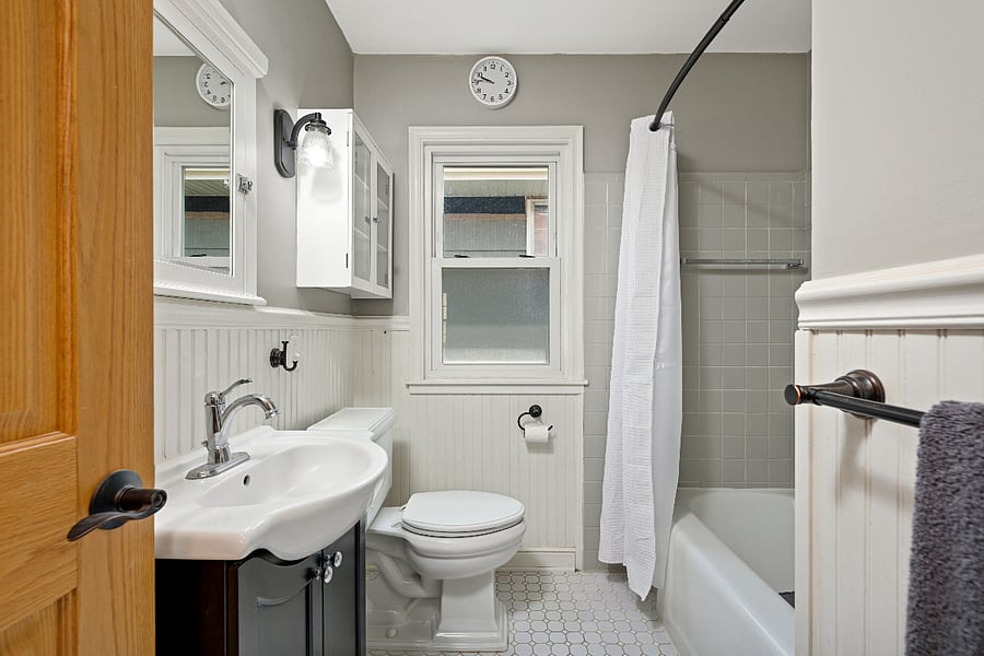 Main floor bathroom
