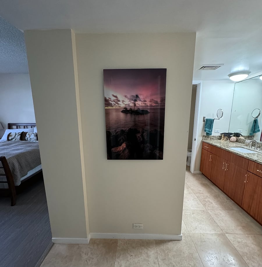 Stunning island photography throughout the home, also available for purchase.
