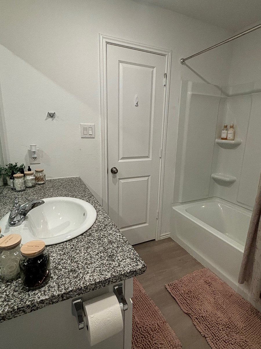 Furnished Finder property 728338_1 photo 9