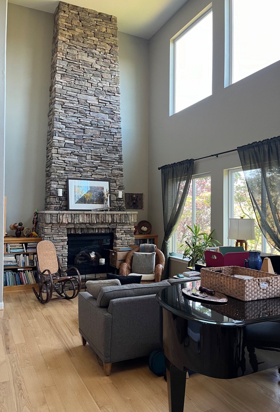 Main level living room
