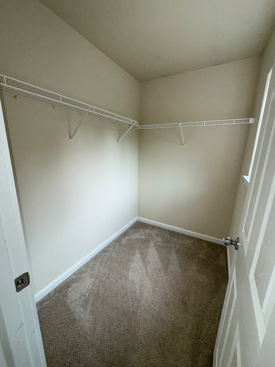 Master bedroom- walk in closet