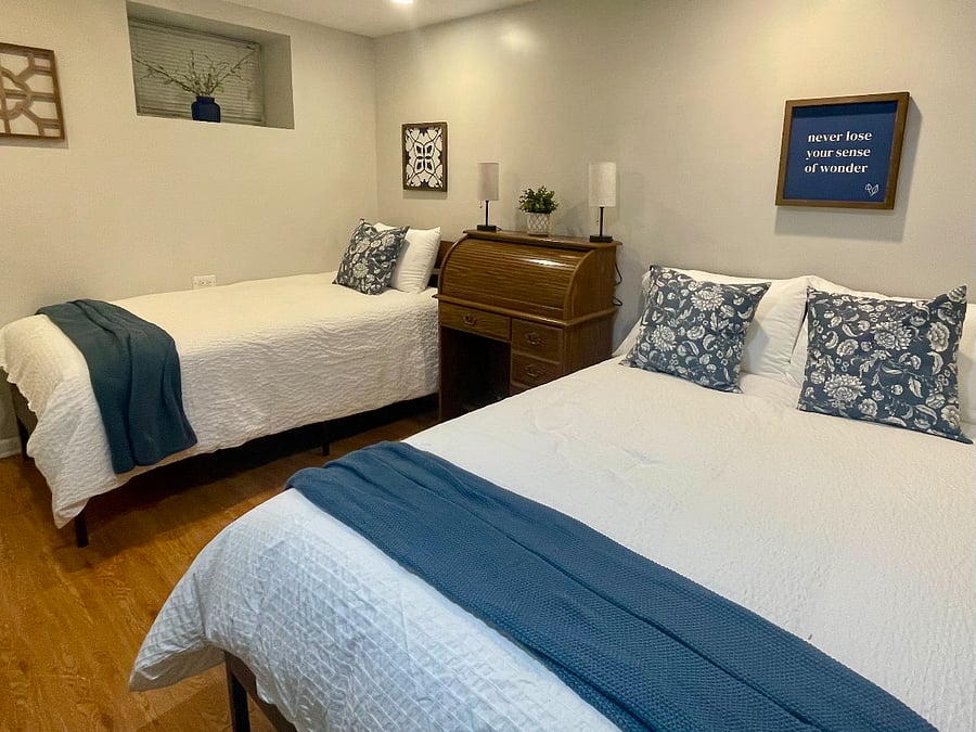 Bedroom 2: Full Size Bed & Twin Size Bed