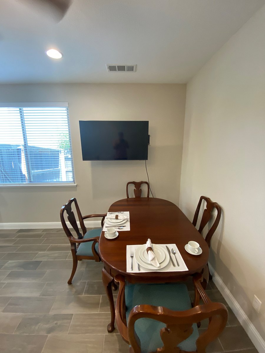 Furnished Finder property 728403_1 photo 4