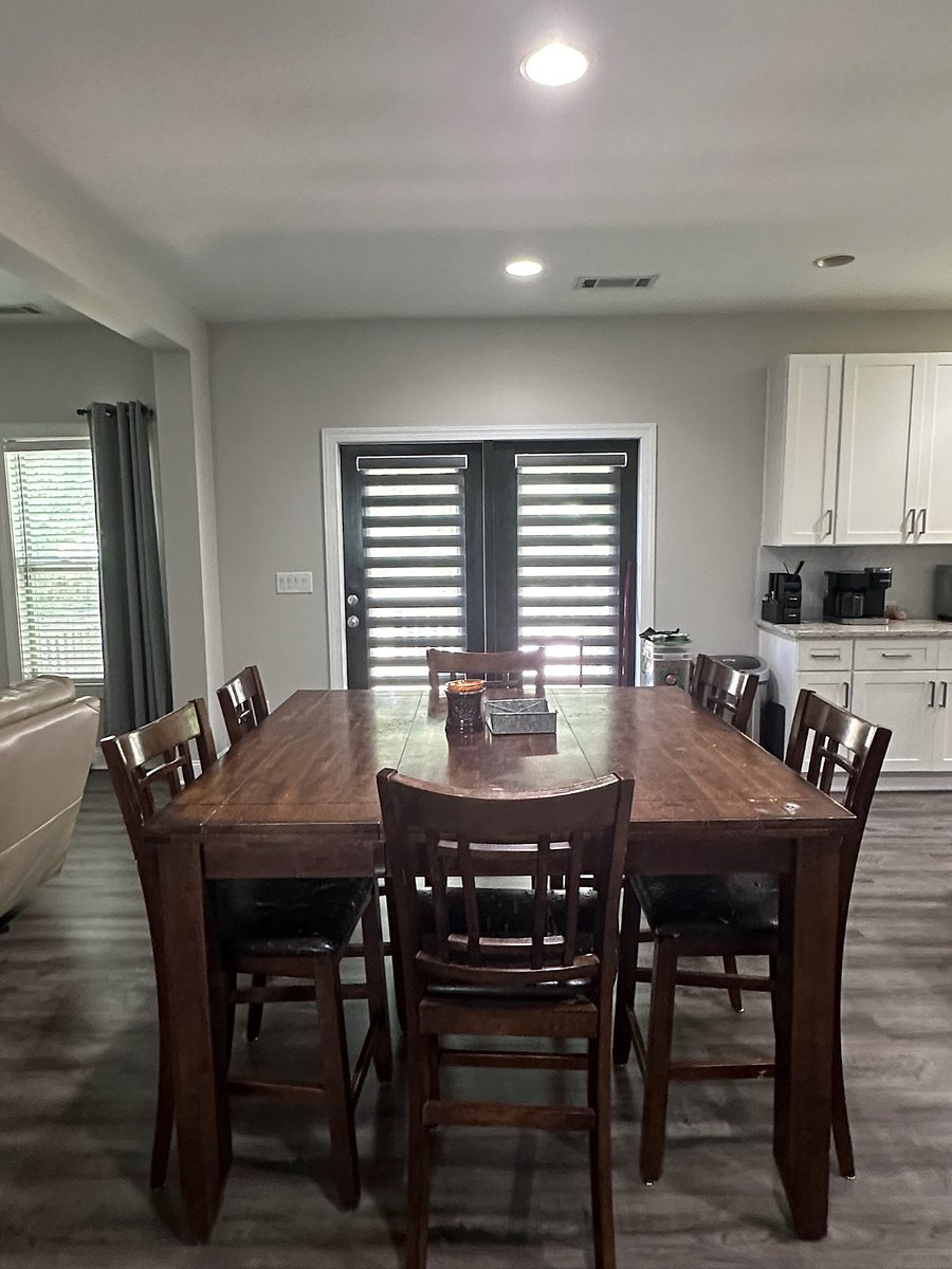 Dining space for 8