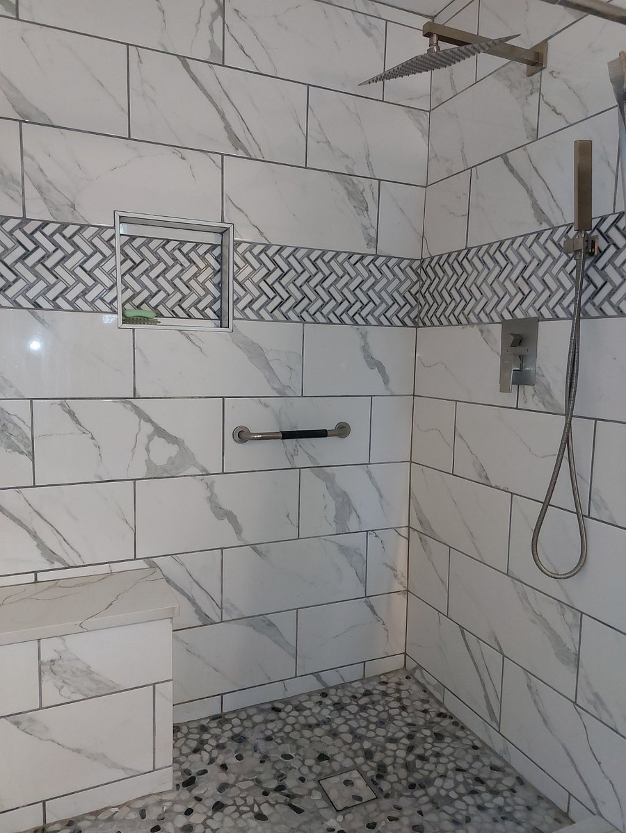 Full bath 1