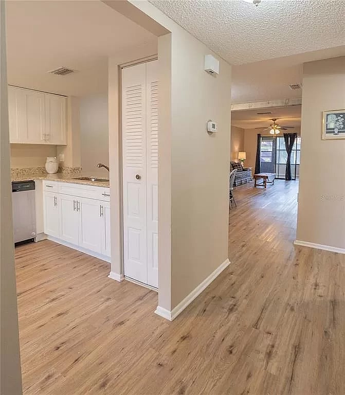 Furnished Finder property 728504_1 photo 12