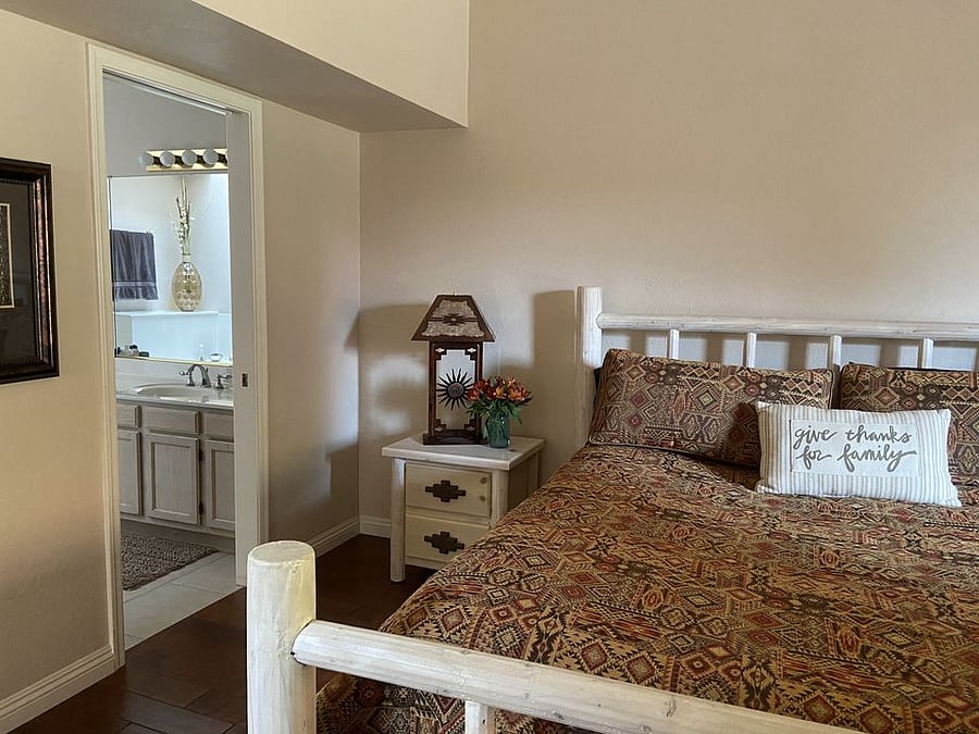 Furnished Finder property 728601_1 photo 16