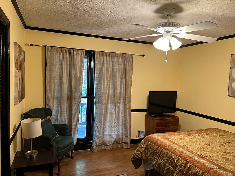 Guest bedroom 2