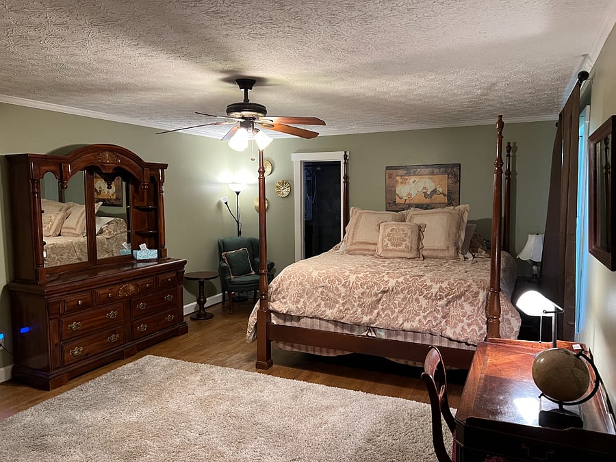 Spacious master bedroom!
