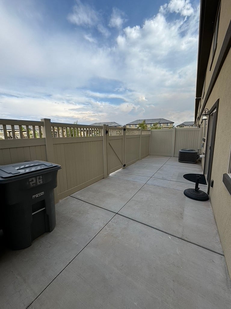 Furnished Finder property 728662_1 photo 30