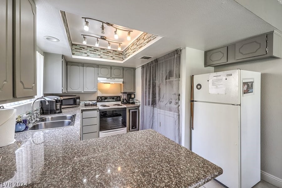 Furnished Finder property 728730_1 photo 11