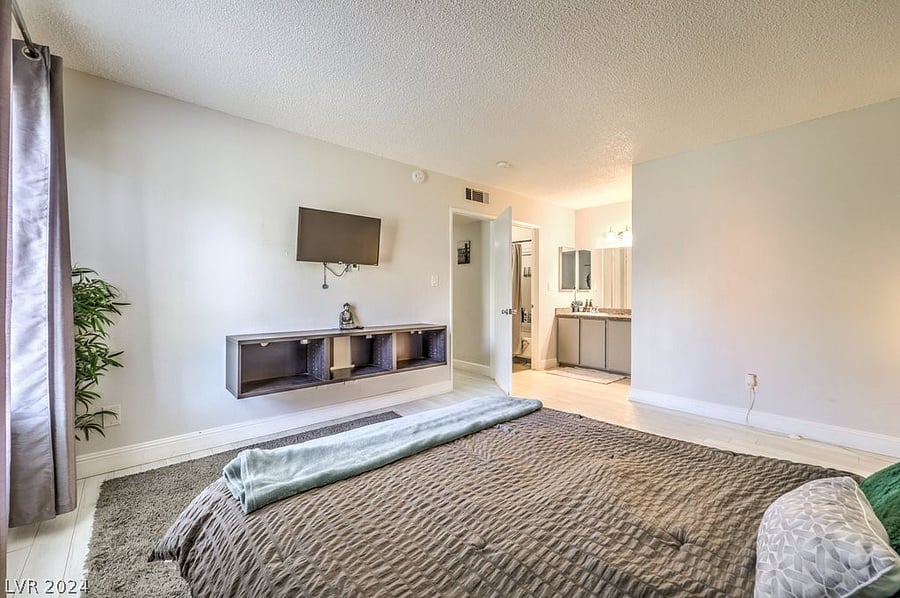 Furnished Finder property 728730_1 photo 12