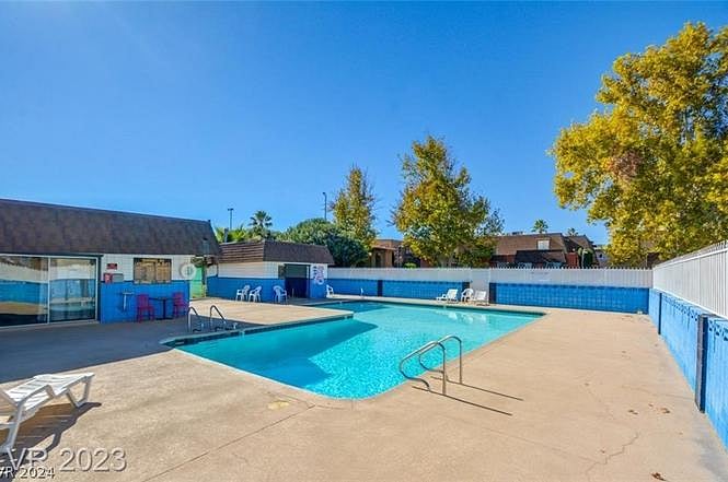 Furnished Finder property 728730_1 photo 18