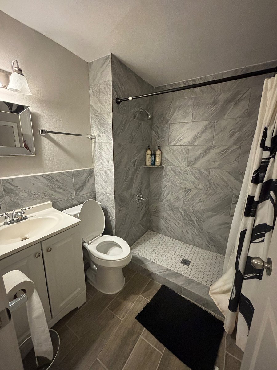 Furnished Finder property 728802_1 photo 3