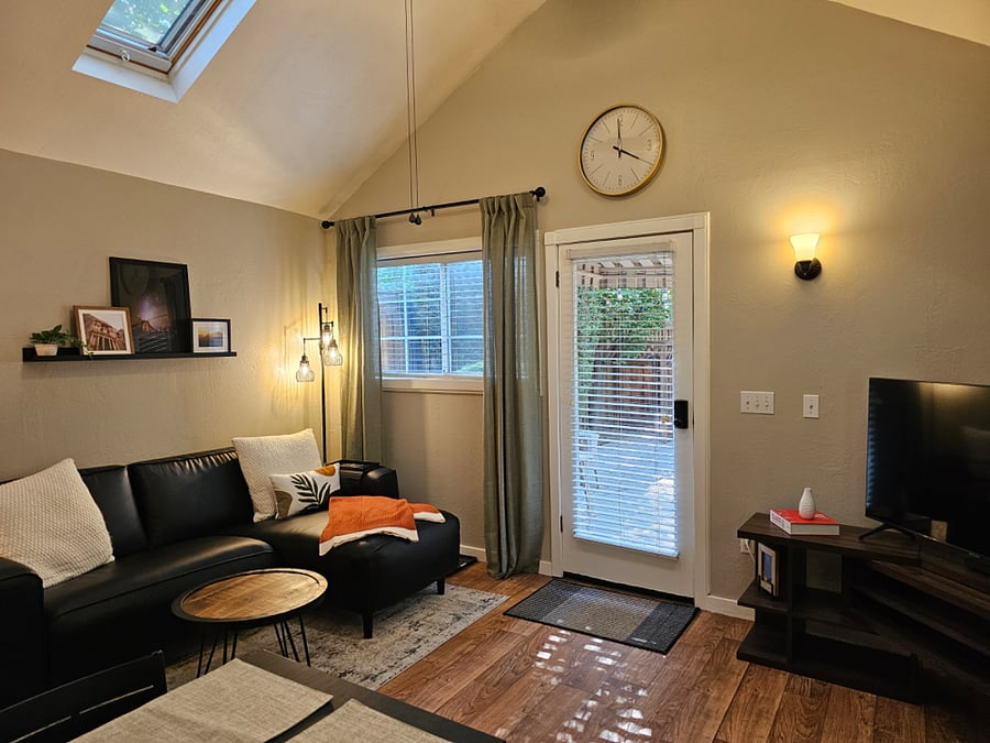 Furnished Finder property 728812_1 photo 3