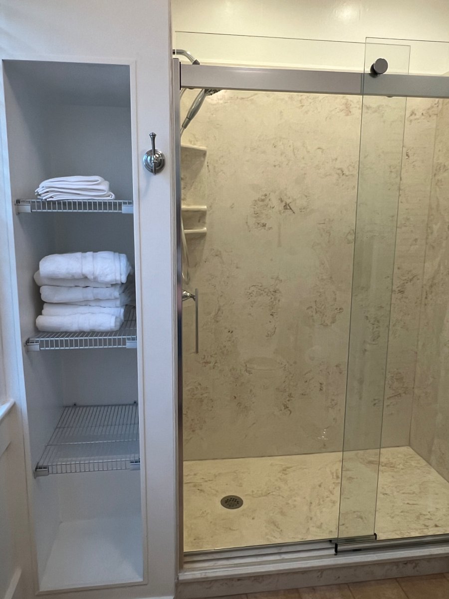 Bathroom shower