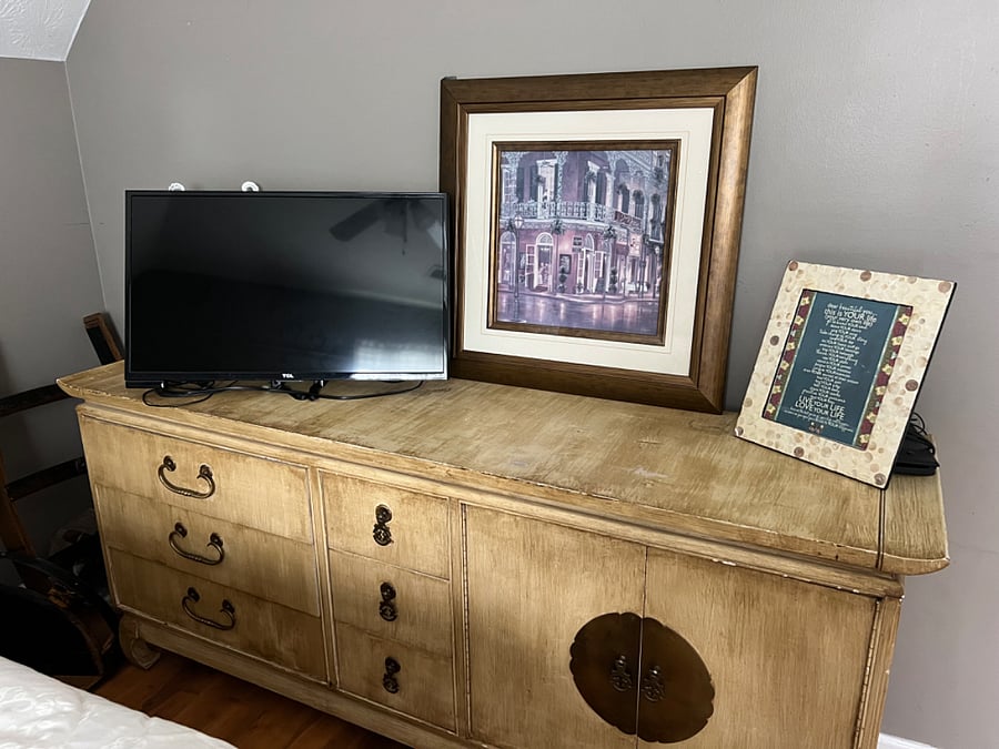 Dresser/tv