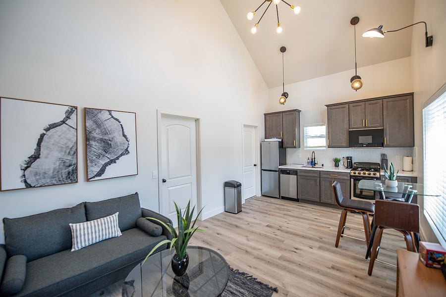 Furnished Finder property 728974_1 photo 1