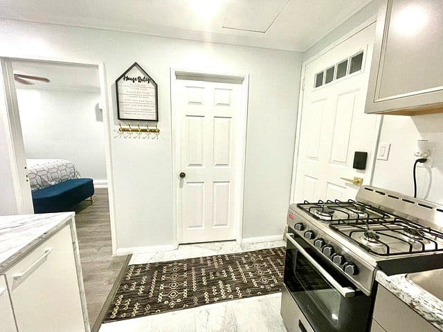 Furnished Finder property 729027_1 photo 11