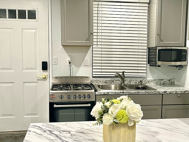 Furnished Finder property 729027_1 photo 6