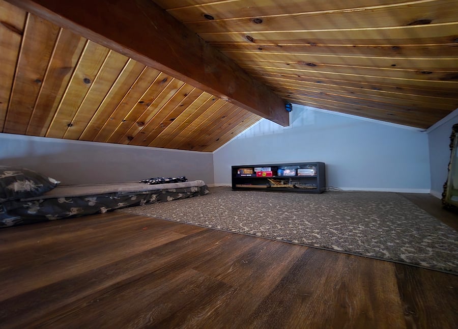 Small kids/storage loft above the bedrooms