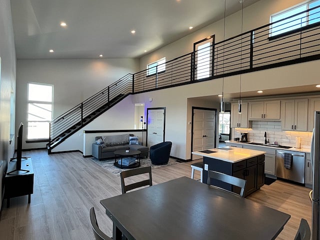 Furnished Finder property 729386_1 photo 9