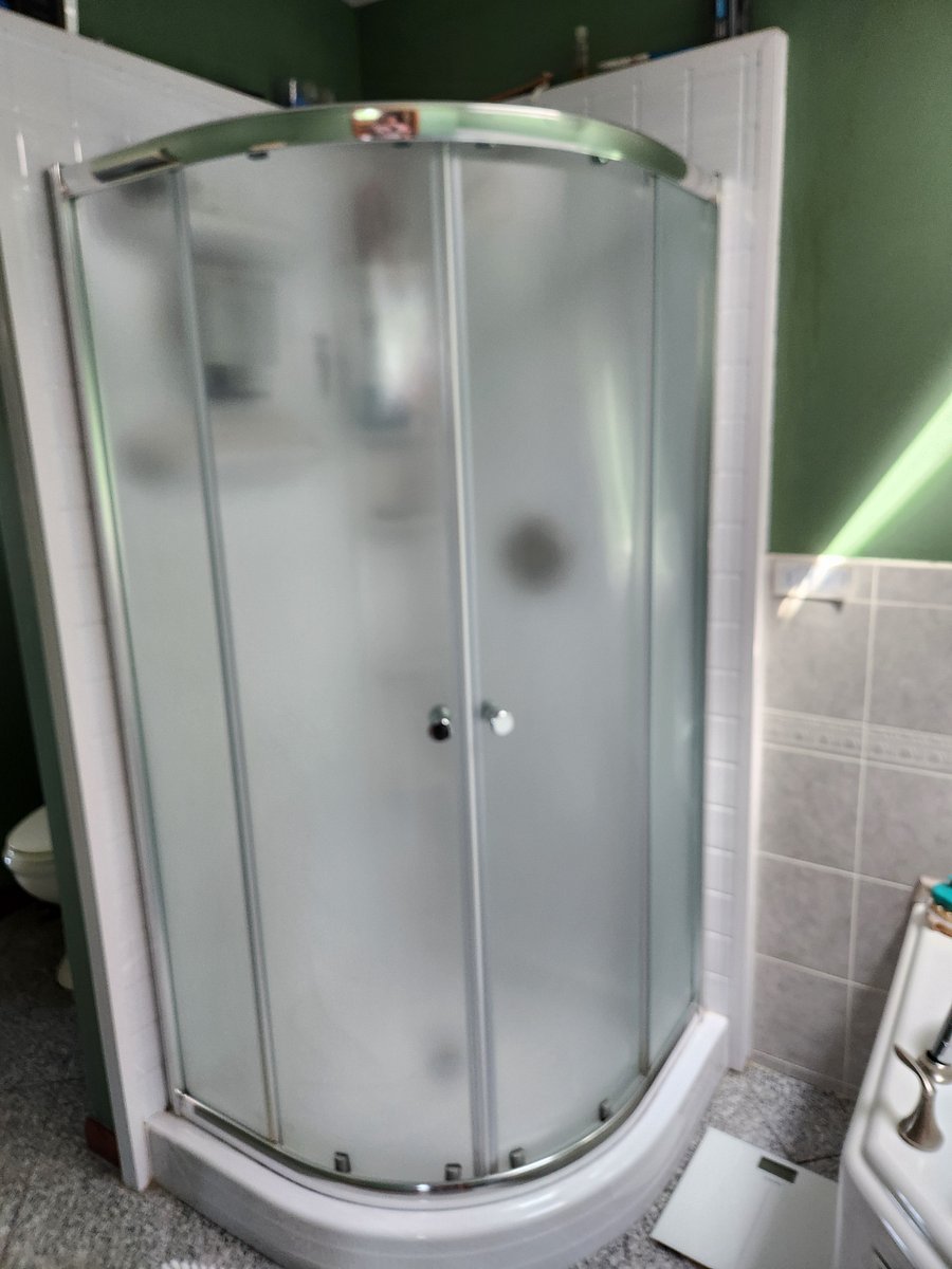Shared Bathroom between Master and 2nd Bedroom