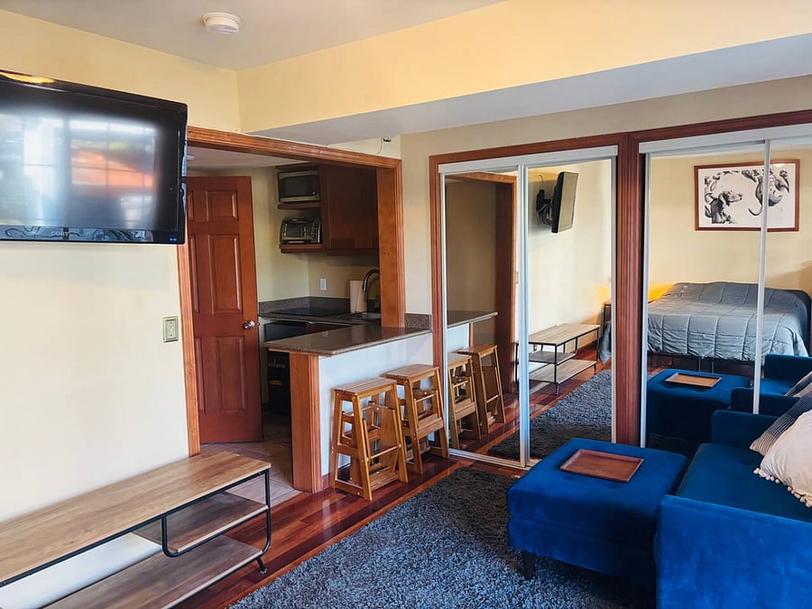 3rd bedroom suite with kitchenette