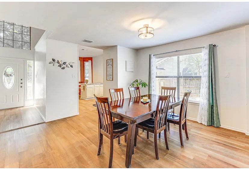 Furnished Finder property 729500_1 photo 10