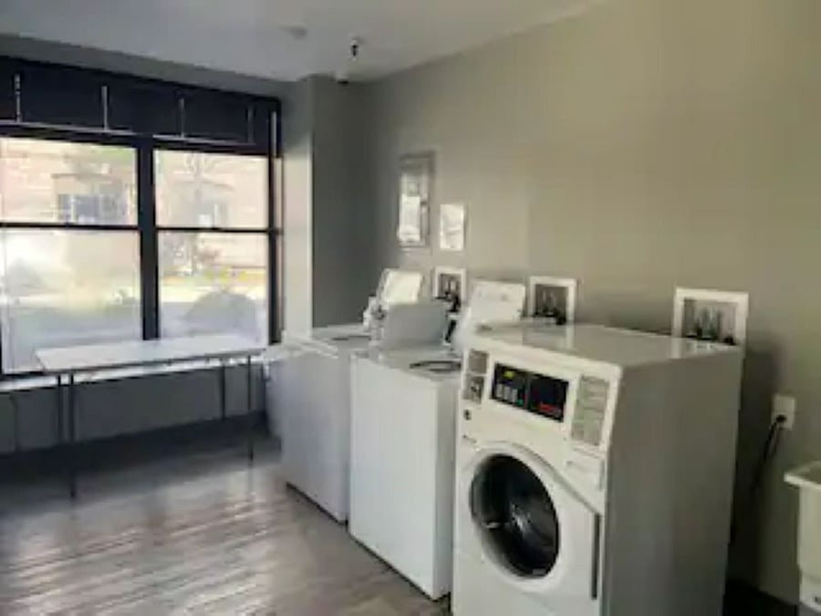 Furnished Finder property 729567_1 photo 6