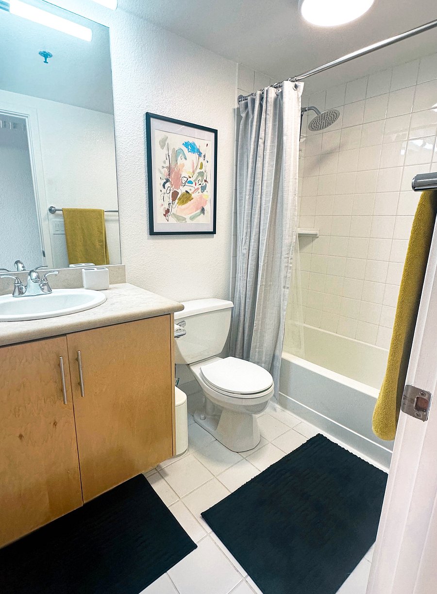 Downstairs Full Bath