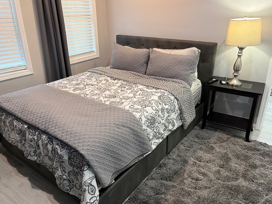 Queen size bed