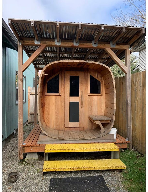 Barrel sauna
