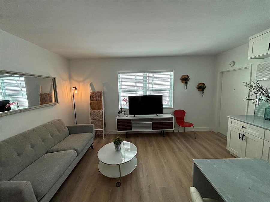 Furnished Finder property 729919_1 photo 3