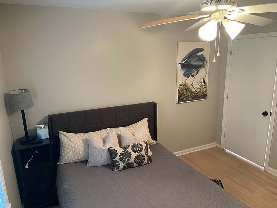 2nd bedroom