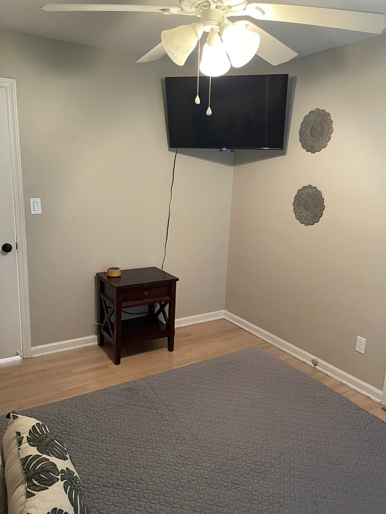 2nd bedroom