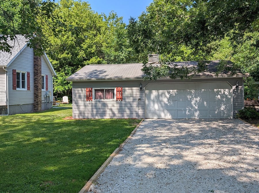 Garage next to house, parking available on the driveway. Garage is not accessible to guests.