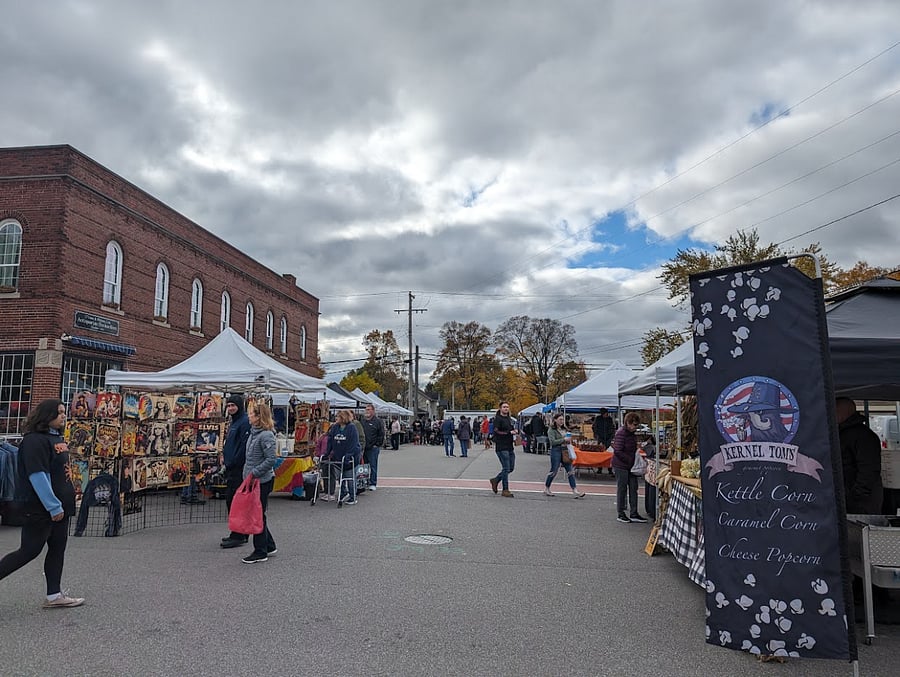 Chesterton European Market on Saturdays May-Oct in the town of Chesterton.