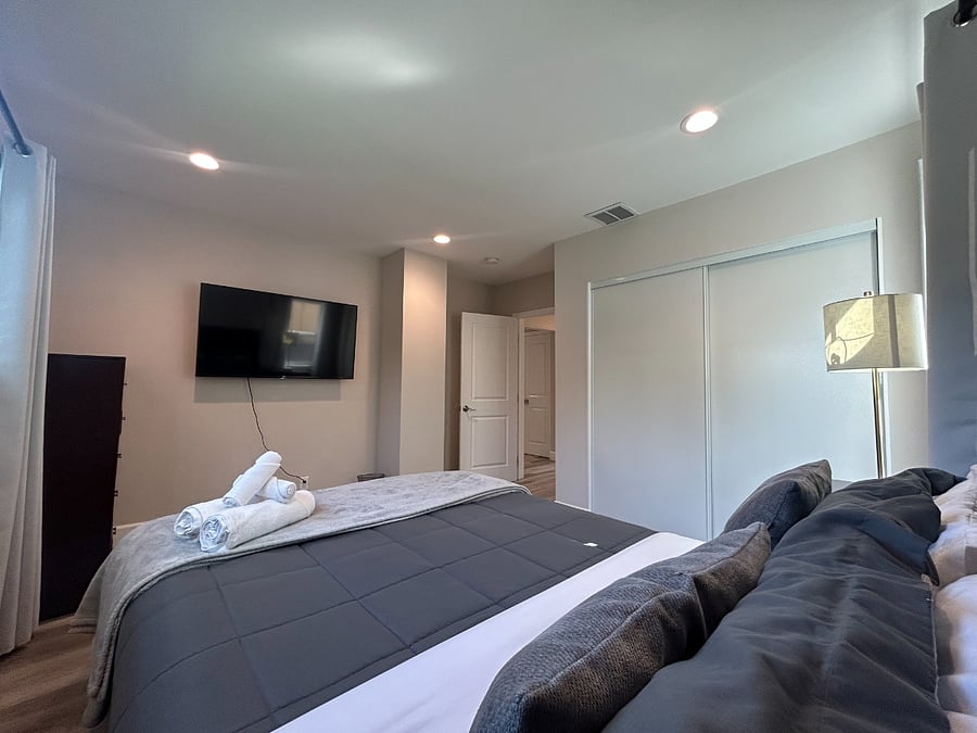 Furnished Finder property 730186_2 photo 12