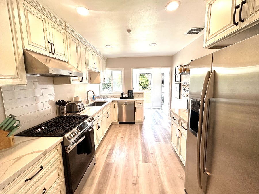 Furnished Finder property 730186_2 photo 9
