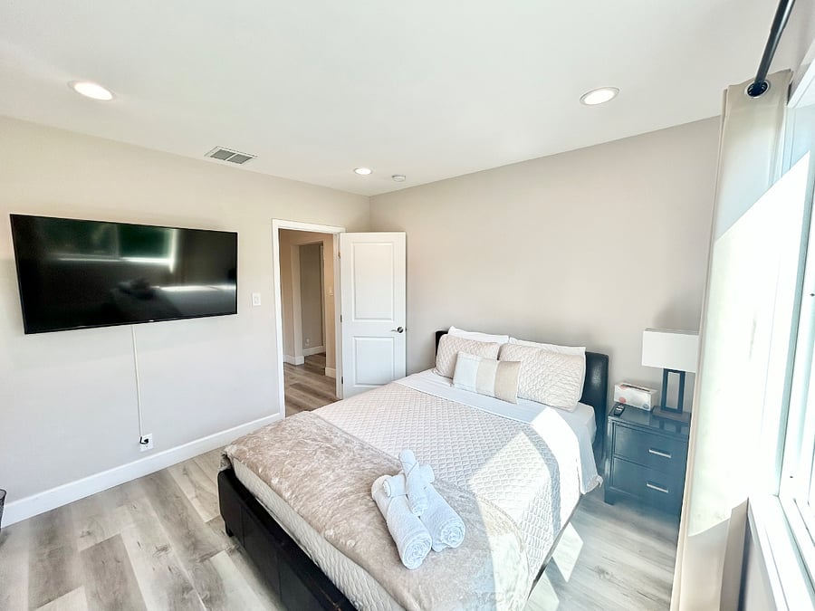 Furnished Finder property 730186_2 photo 8