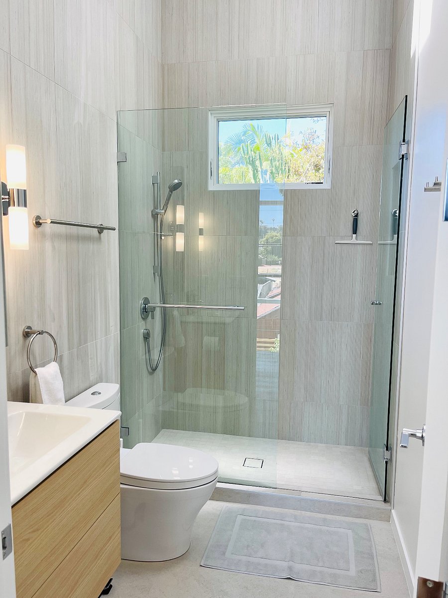 Bath 2 shower
