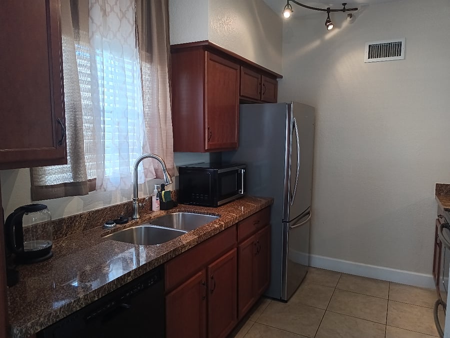 Furnished Finder property 730398_1 photo 3